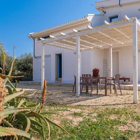 Villa Tra Mare E Ulivi Lido di Noto Exterior foto